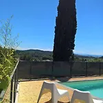 Piscine Sud France * Verzeille